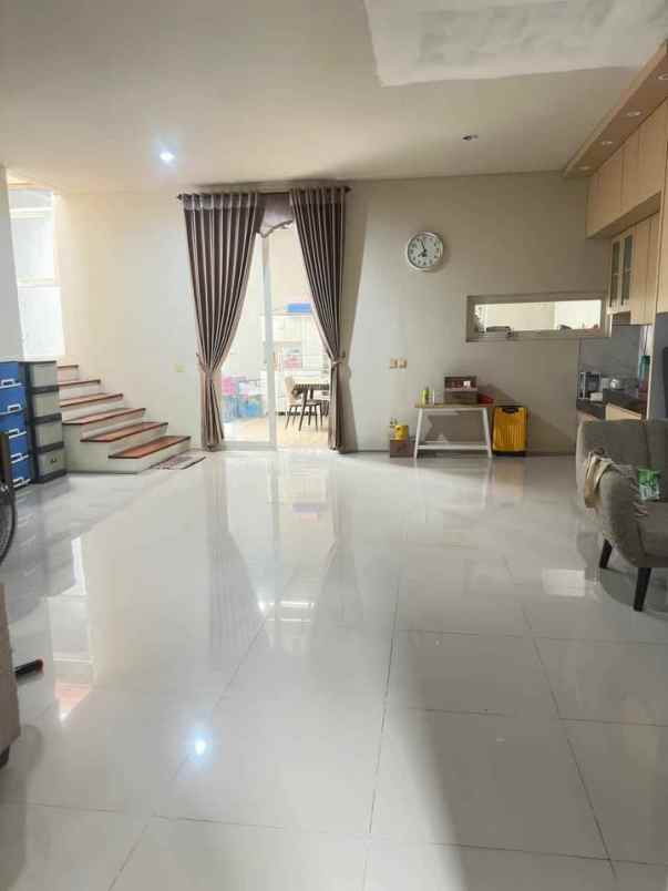 dijual rumah perumahan citra garden