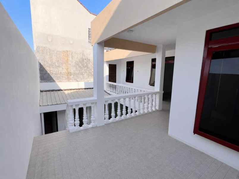 dijual rumah perumahan rungkut harapan