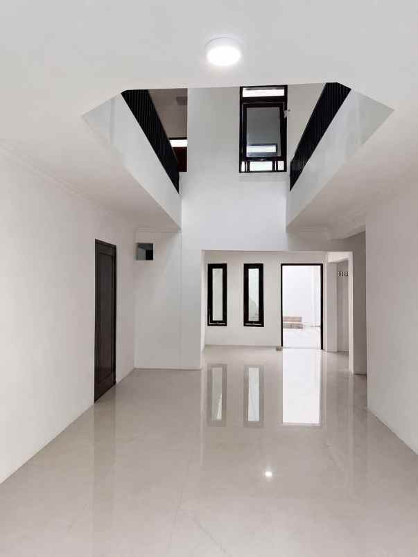 dijual rumah perumahan rungkut harapan