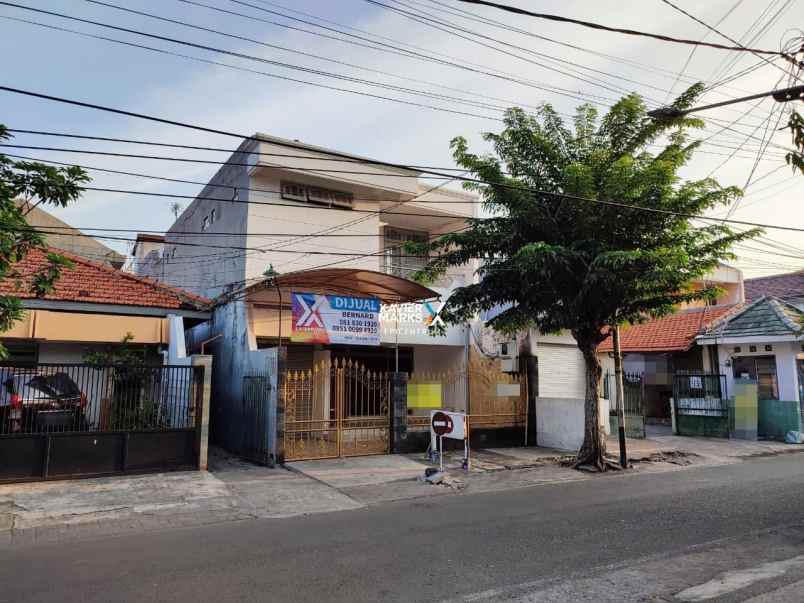 dijual rumah petemon