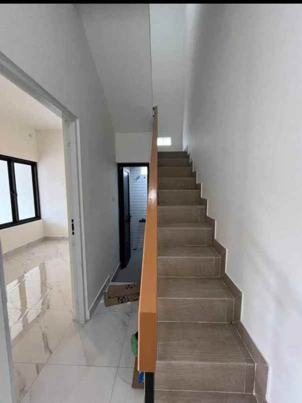 dijual rumah ploso kuning minomartani