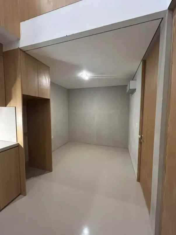 dijual rumah pondok kacang barat