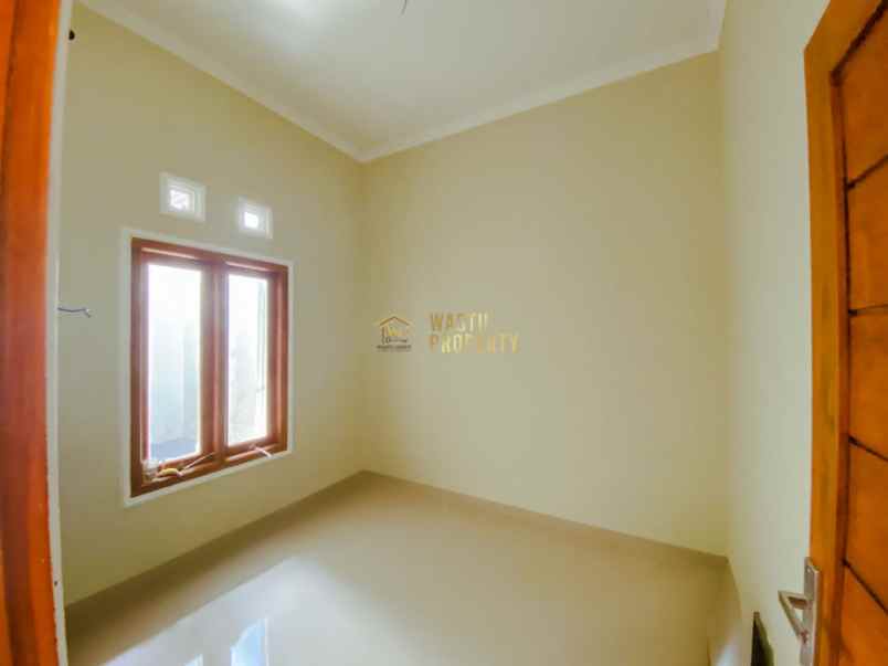 dijual rumah purwomartani kalasan