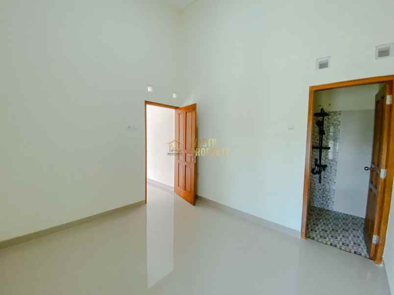 dijual rumah purwomartani kec kalasan