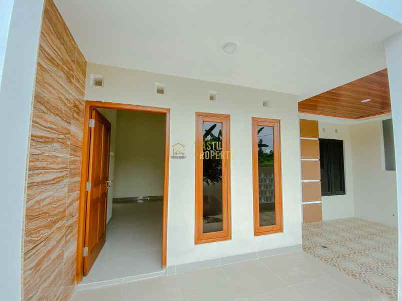 dijual rumah purwomartani kec kalasan