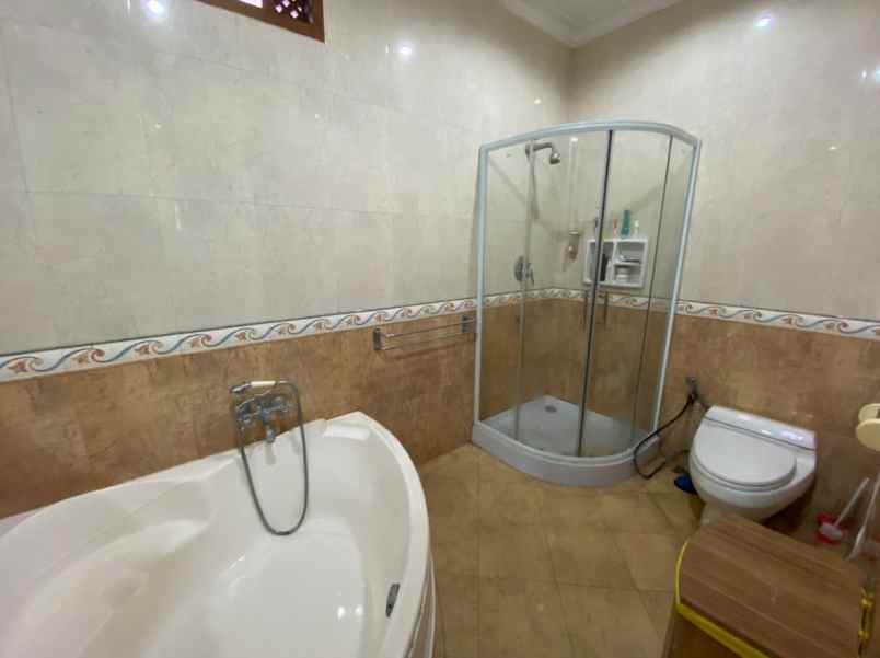 dijual rumah ragunan