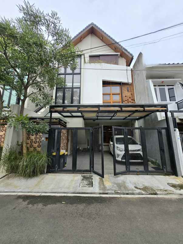 dijual rumah rawamangun