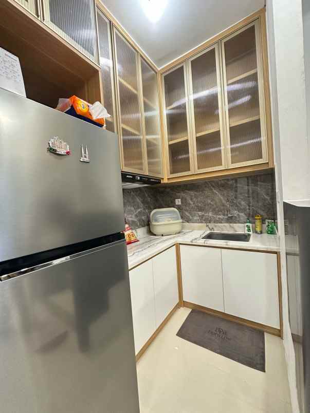 dijual rumah regency one