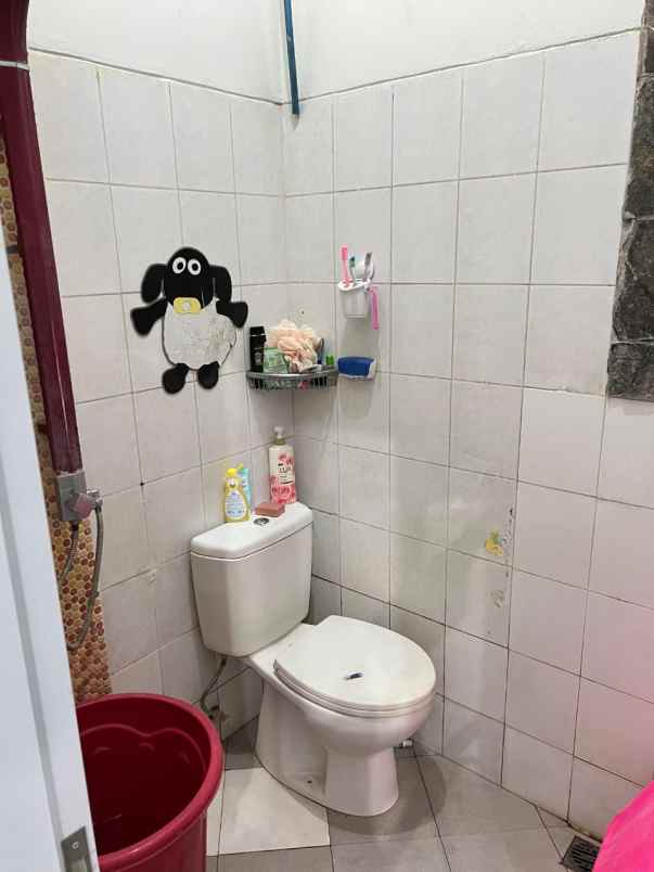 dijual rumah royal ketintang surabaya