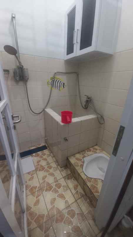 dijual rumah royal ketintang surabaya