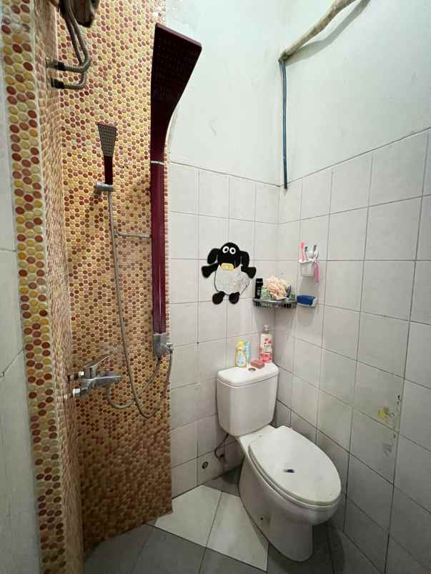 dijual rumah royal ketintang surabaya