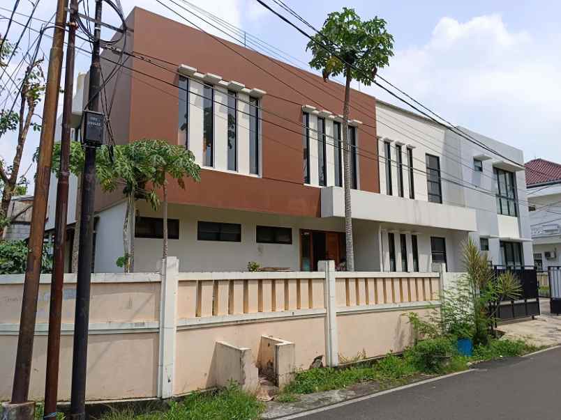 dijual rumah rumah cipinang elok 2 kel