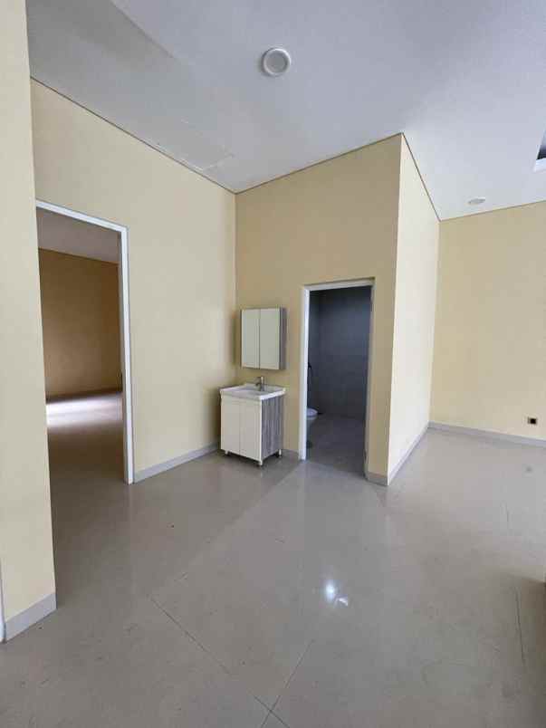 dijual rumah san diego pakuwon city