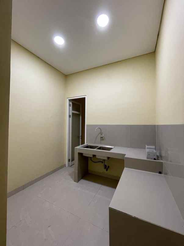 dijual rumah san diego pakuwon city