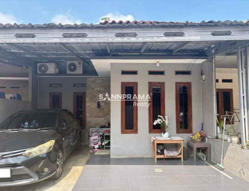 dijual rumah sawangan depok