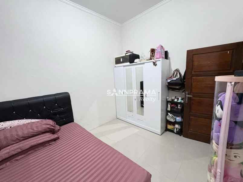 dijual rumah sawangan depok