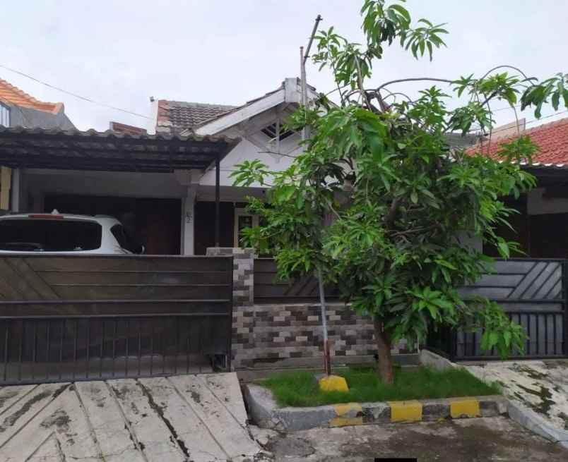 dijual rumah semolowaru elok kec
