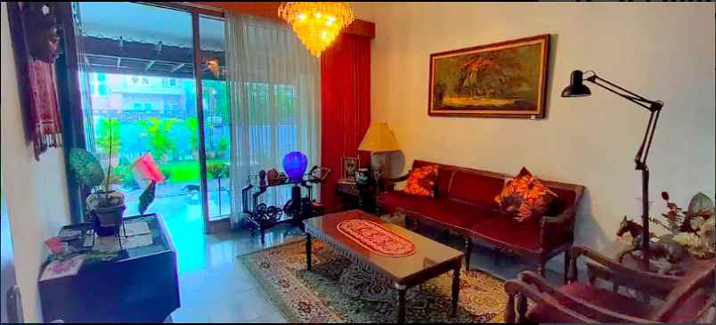 dijual rumah senopati