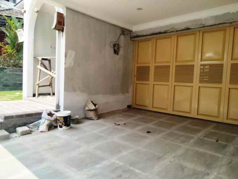 dijual rumah sentul city