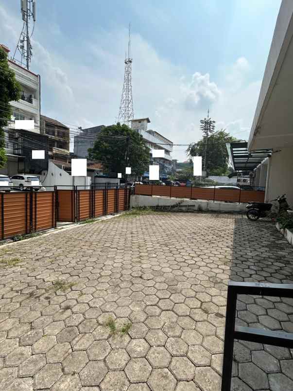 dijual rumah setiabudi