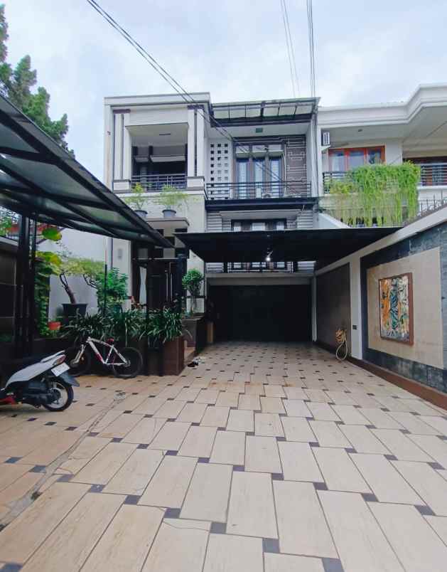 dijual rumah sukabumi utara kebon jeruk