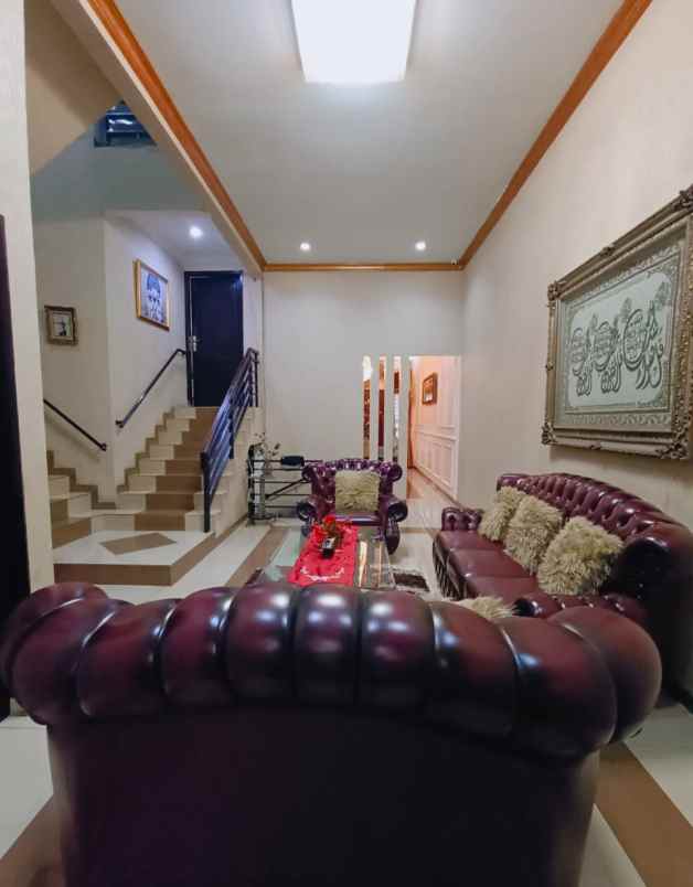 dijual rumah sukabumi utara kebon jeruk