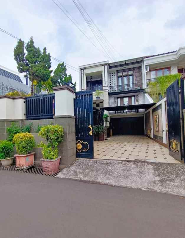 dijual rumah sukabumi utara kebon jeruk