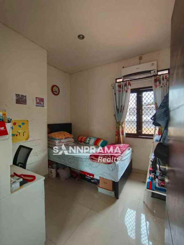 dijual rumah sukamaju baru