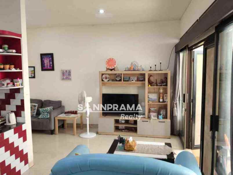 dijual rumah sukamaju baru