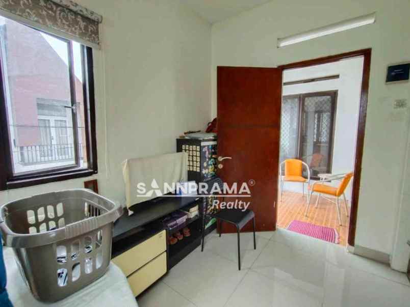 dijual rumah sukamaju baru