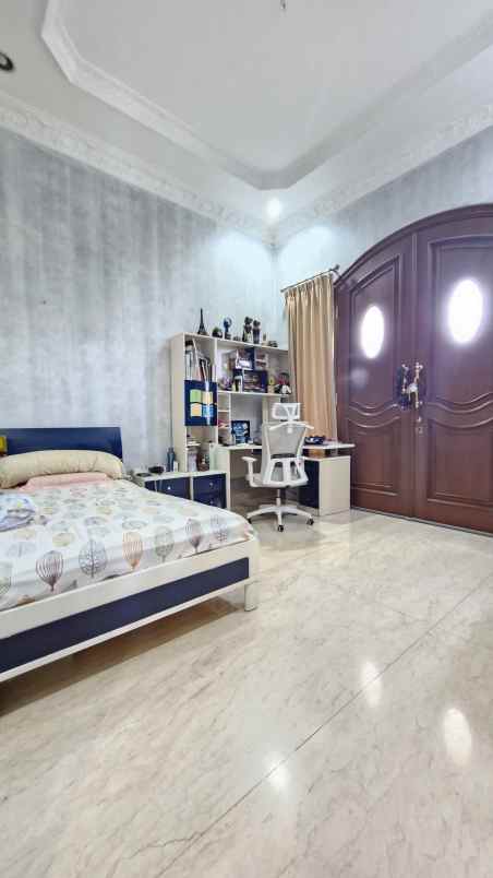 dijual rumah sunter bisma