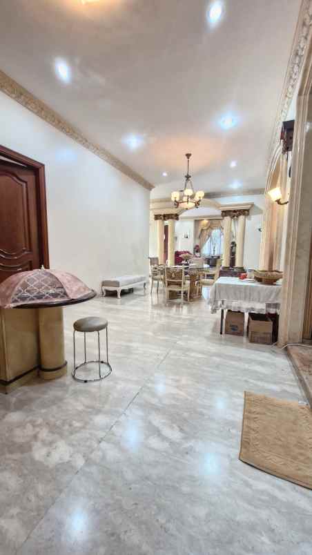 dijual rumah sunter bisma