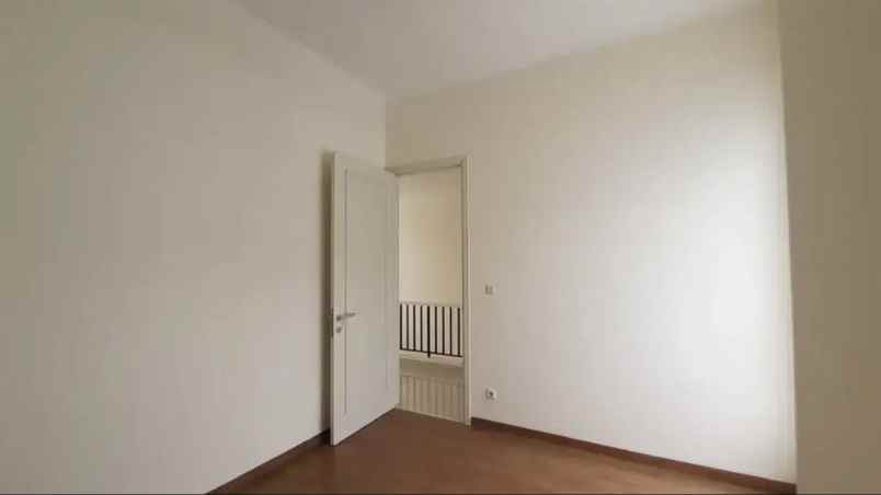 dijual rumah suvarna sutera cluster