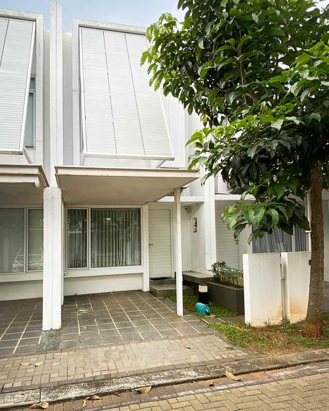 dijual rumah tabebuya bsd city
