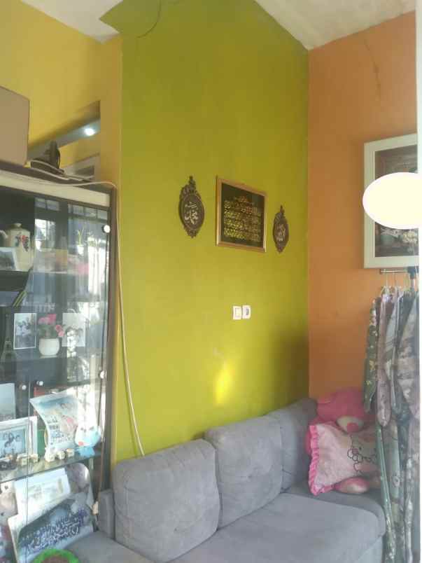 dijual rumah tipar silih asih