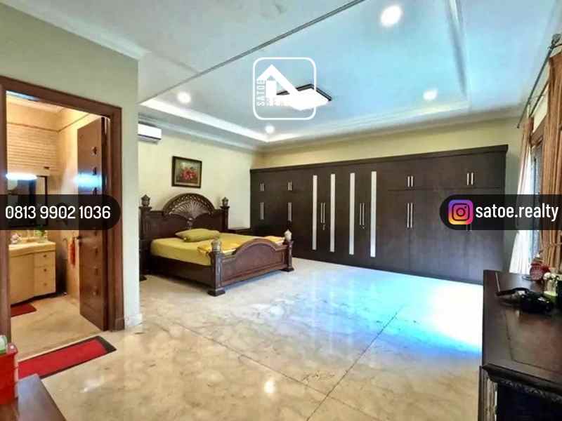 dijual rumah townhouse panorama