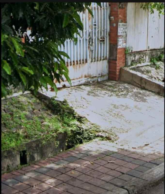 dijual rumah tua butuh renovasi di tebet lokasi ramai
