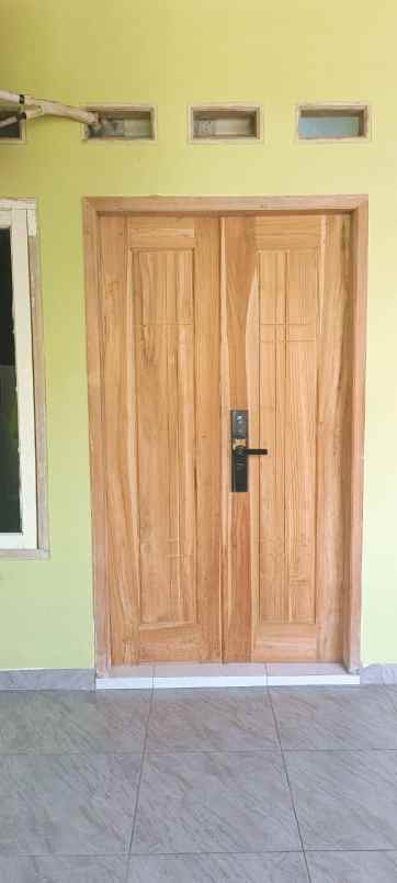 dijual rumah villa gading harapan