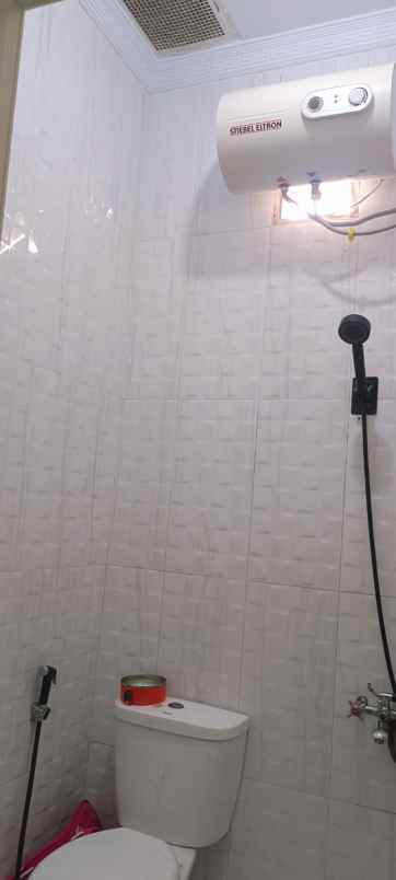 dijual rumah villa gading harapan