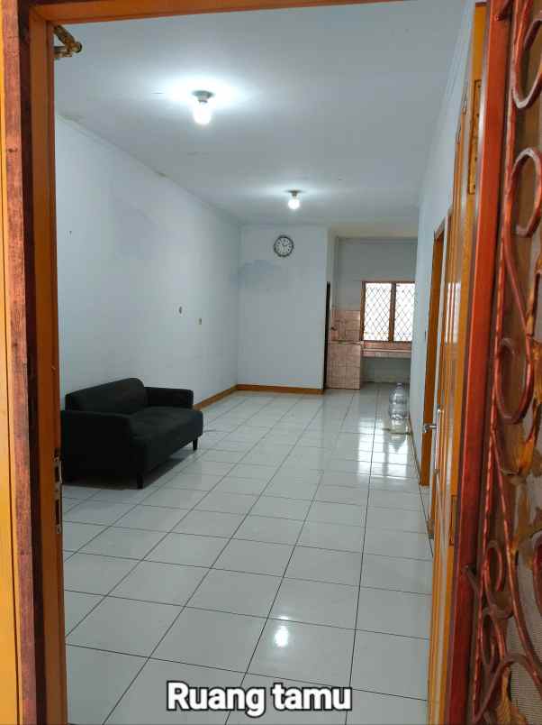 dijual rumah villa taman bandara dadap
