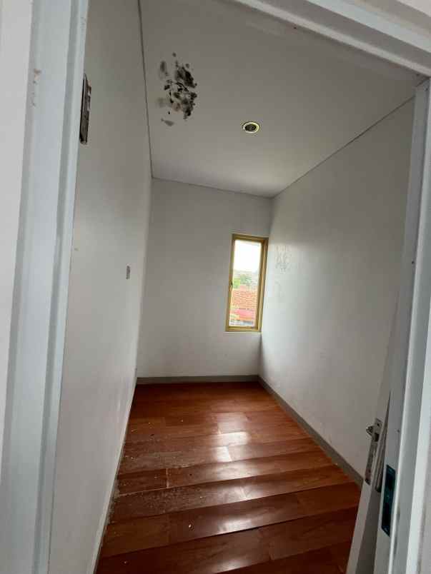 dijual rumah waca kepya beji no a7