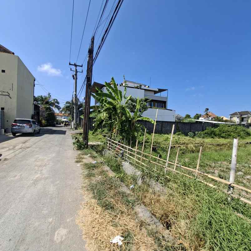 dijual tanah lokasi jalan tukad badung renon