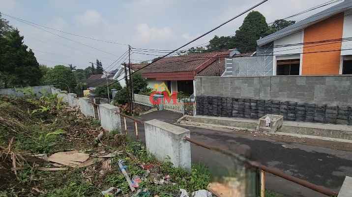 dijual tanah setrasari