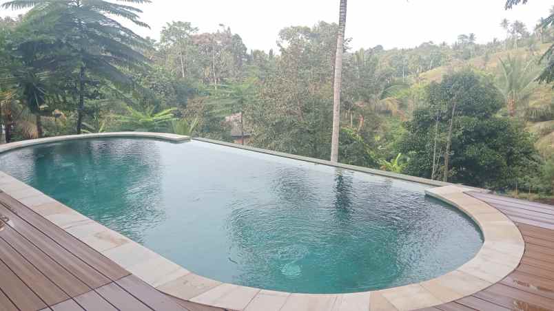 dijual villa menawan view sawah dan sungai yang indah