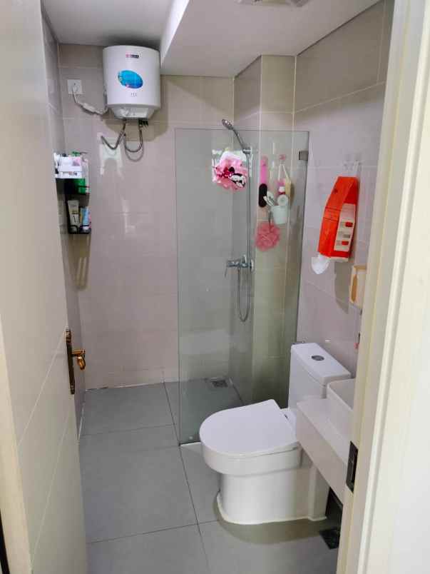 disewakan 3br apartemen daan mogot city