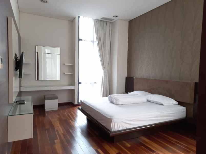 disewakan apartemen apartemen senopati penthouse