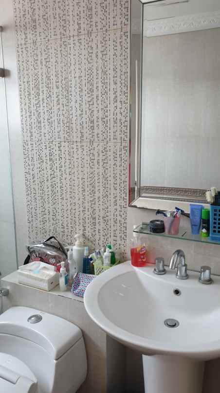 disewakan apartemen apt french walk moi kelapa