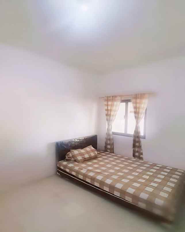 disewakan kost jl manyar tirtomoyo no 50
