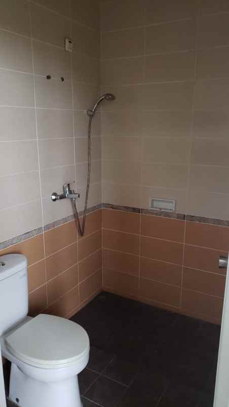 disewakan ruko cemara di harapan indah bekasi