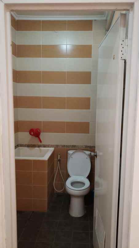 disewakan ruko cemara di harapan indah bekasi